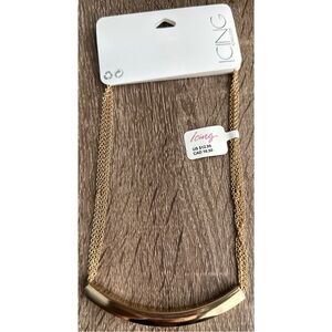 🆕 Gold Curved Bar Necklace